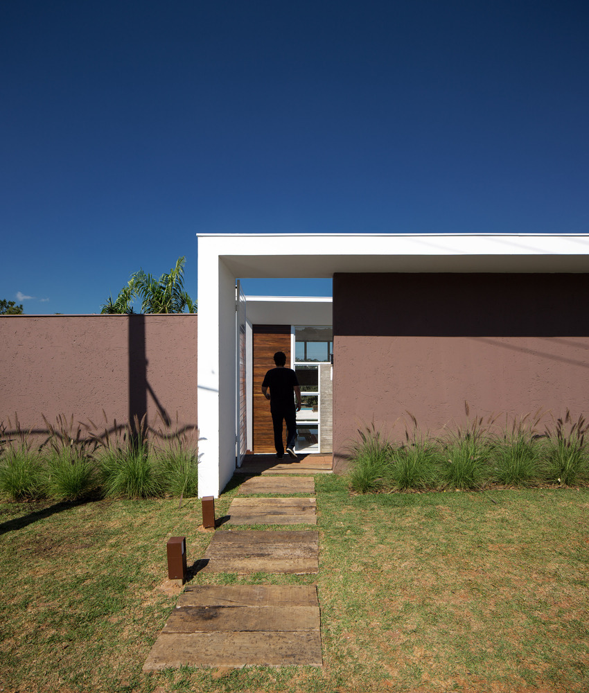 巴西"山谷之家" | 融入自然的私密空间-27