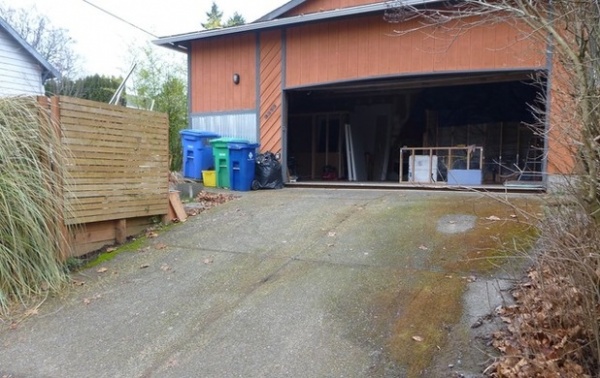 My Houzz: Couple's Two-Car Garage Becomes Their Chic New Home  -  Decor Ideas-14
