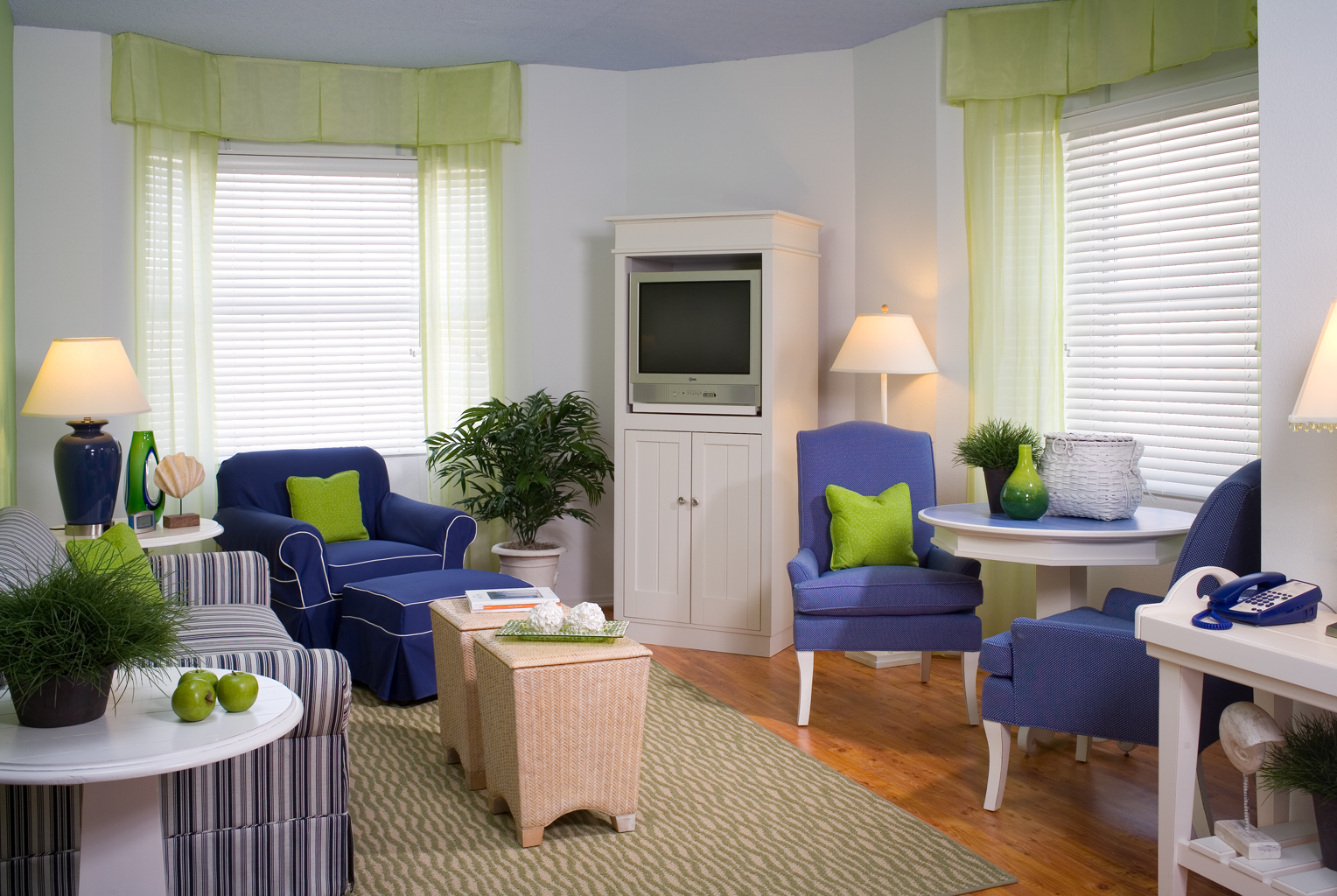 HOTEL INDIGO AT THE GALLERIA-15