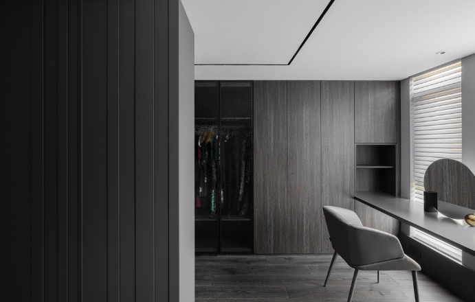 御湖蓝湾 170 平意式极简家居设计-47