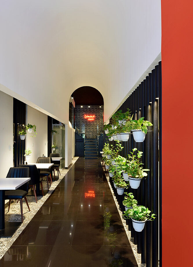 穿越时空的伊朗传统餐厅设计-12