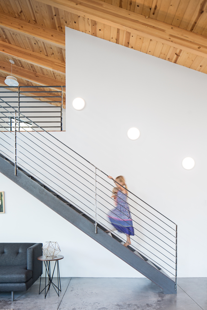 加州阳光红木现代度假屋-40