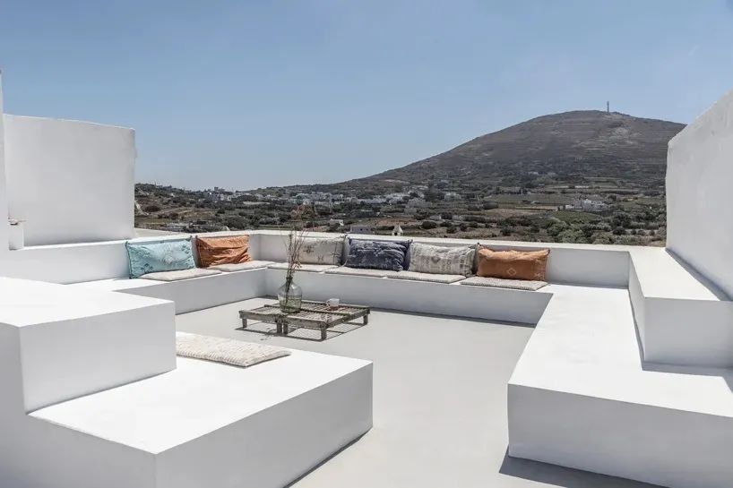 希腊百年老宅现代民宿修复与翻新丨Bobotis+Bobotis 建筑事务所-11