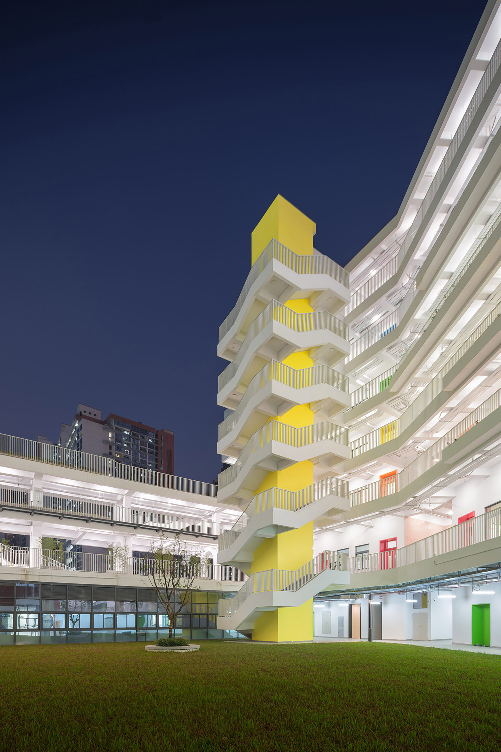 深圳市龙华区外国语学校福城校区丨中国深圳丨深圳大学建筑设计研究院有限公司“钟中 + 钟波涛”工作室-61