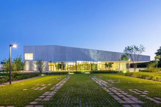 创意铺装设计，草坪与硬质材料的美妙融合-27