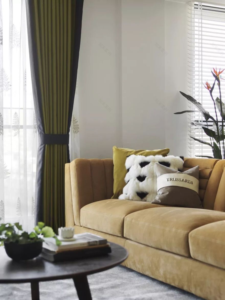 优雅诠释时尚品味,英式混搭风黄金单身女子宅-9