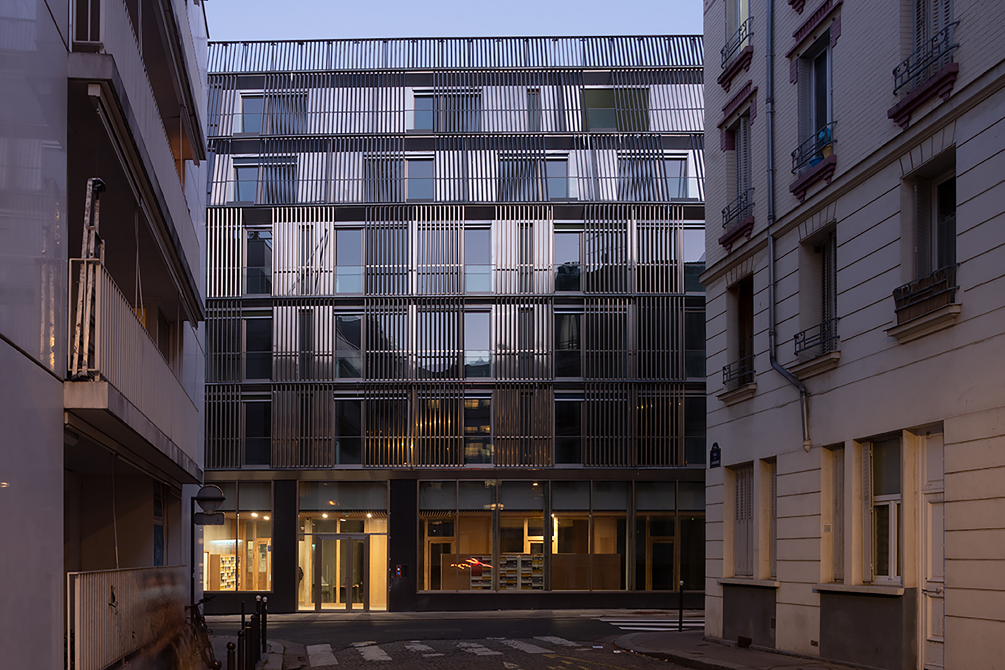 Rue Castagnary 混合用途建筑丨法国巴黎丨TANK-8