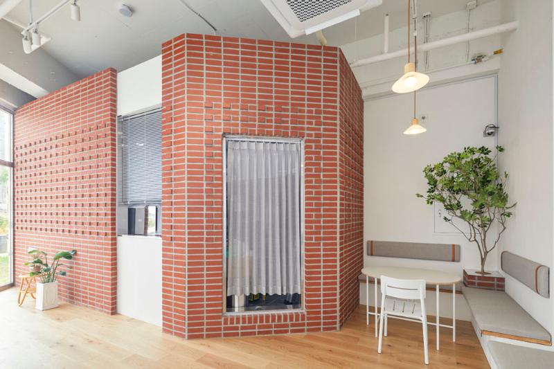 简约 13 坪咖啡厅，打造温馨氛围-2