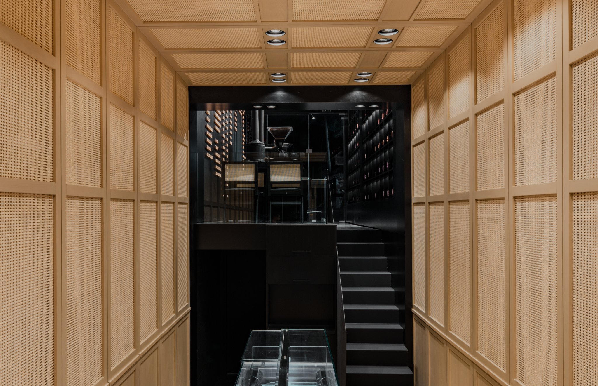 黑色处理,品尝室丨Yiannis Pouspourikas Design Studio-7