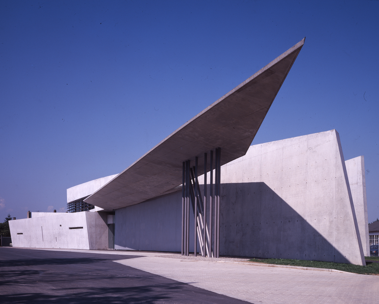 AD Classics Vitra Fire Station  Zaha Hadid-61