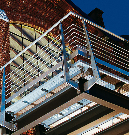 米兰百年工厂复兴,打造多功能活动空间-18