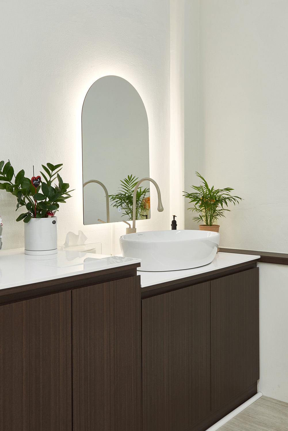 白色与木质 | 38 平米简约舒适的公寓设计-22