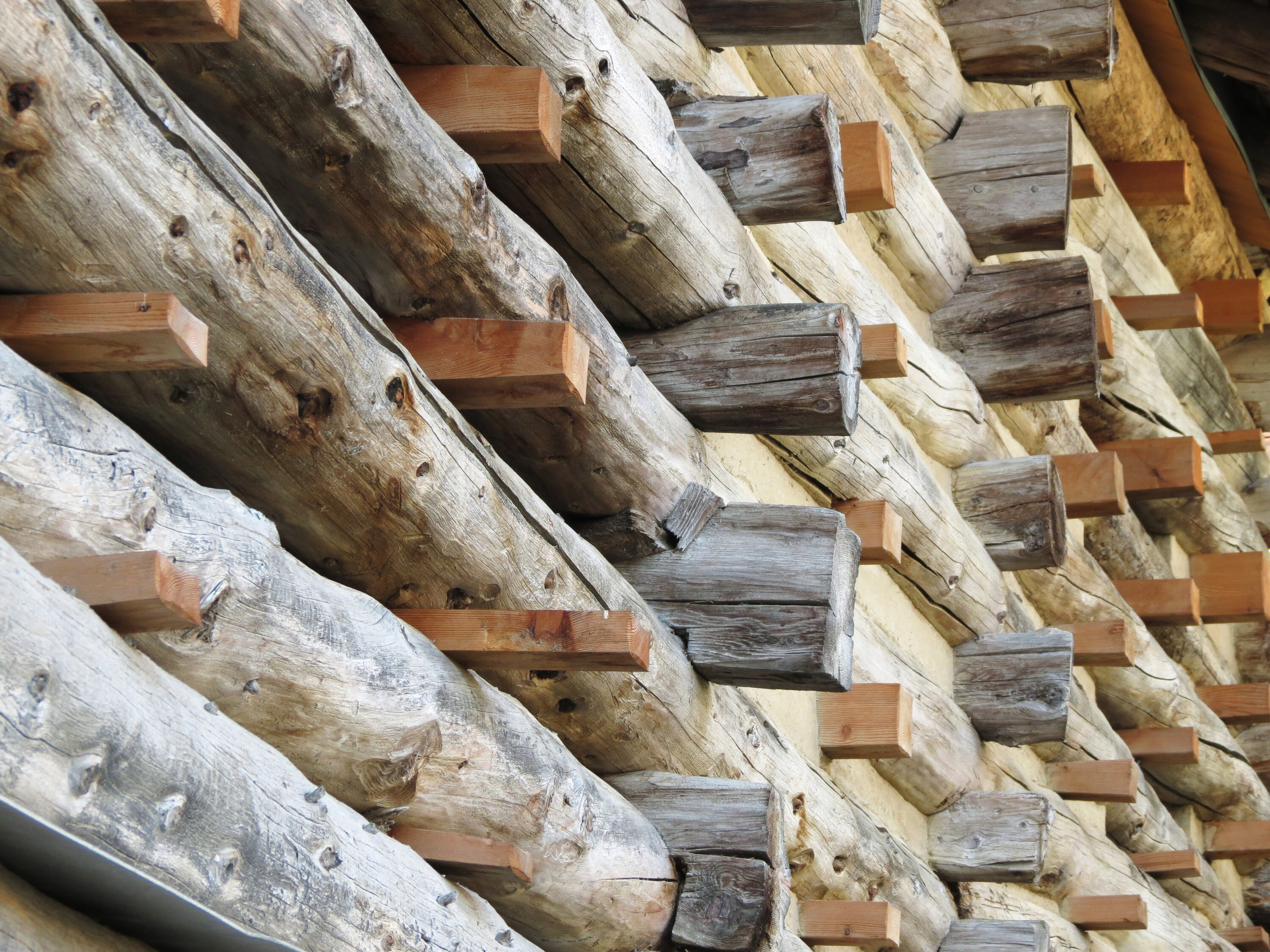 瑞士木质谷仓的蜕变 · 农村建筑的现代复兴-32