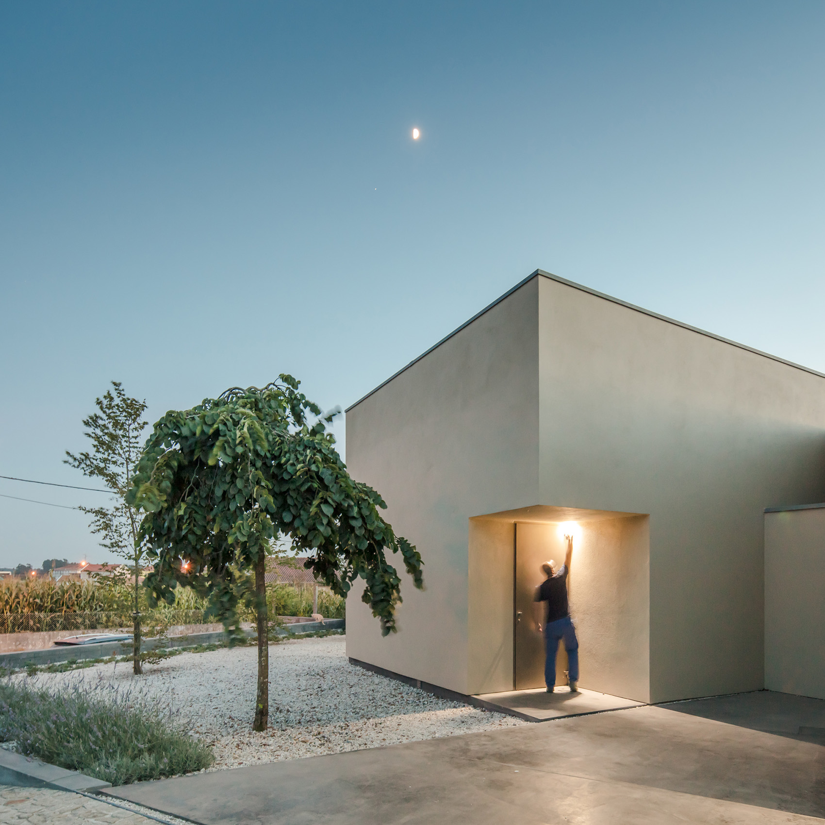 田野间的办公楼，葡萄牙 / Nelson Resende Arquitecto-49