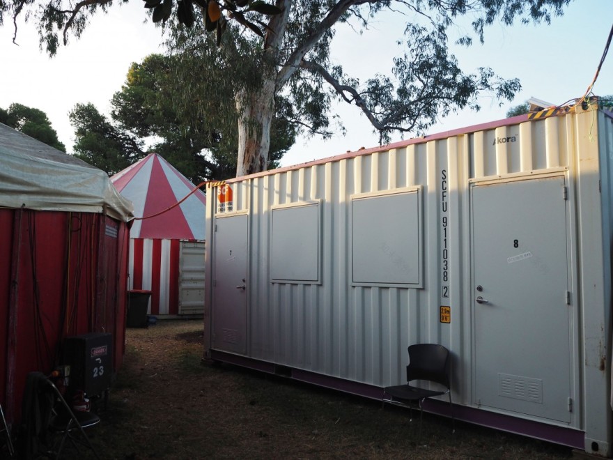 创意集装箱建筑,呈现非凡节庆体验-11