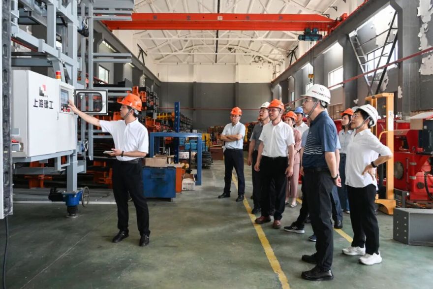 全力推动创新转型,大力发展新兴业务!杭迎伟调研常熟洪洞水质净化厂、上海建工装备公司-25