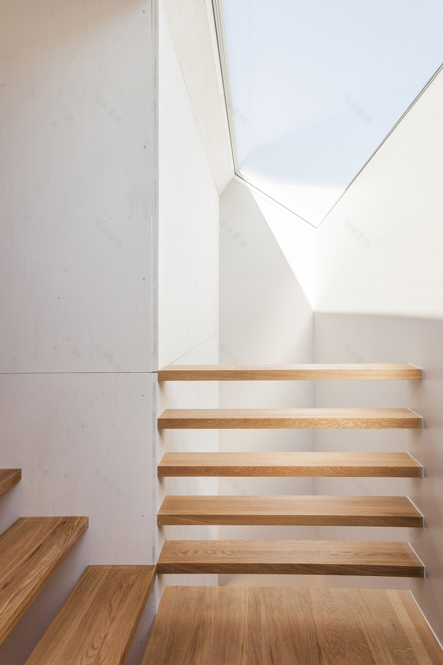 Rodersdorf 独立住宅 / Berrel Berrel Krautler AG-21