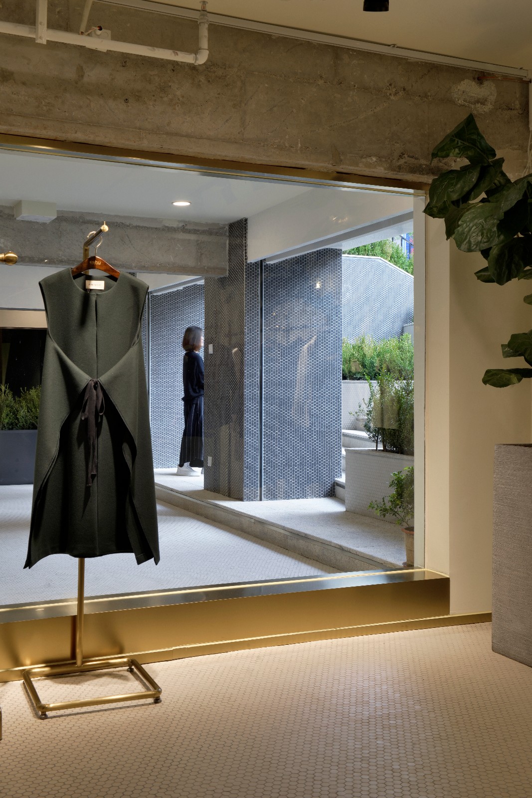 太原“晞庭设计师品牌店” 舒之家 女装店-14