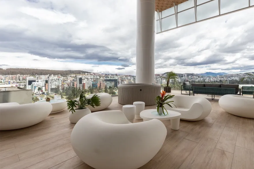 厄瓜多尔 Unique 建筑 · 融入公园的城市雕塑-32