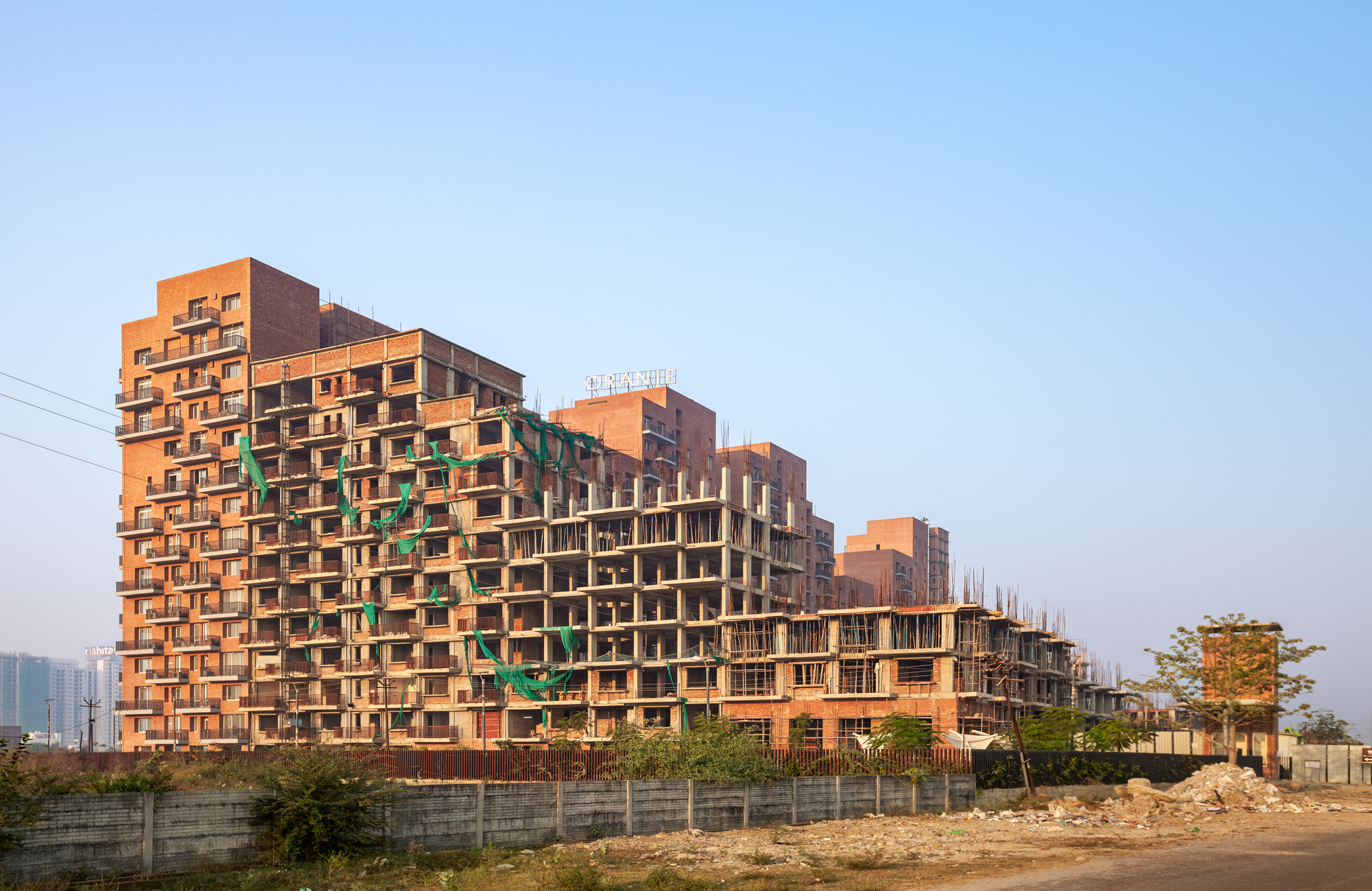 奥兰治城堡集团住宅区丨印度丨MVRDV,Studio Archohm-39