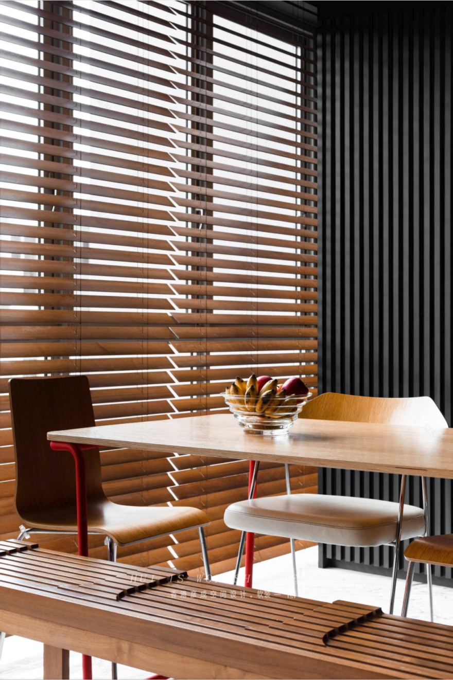 极简黑白灰,打造新闻记者的宁静放松空间-15