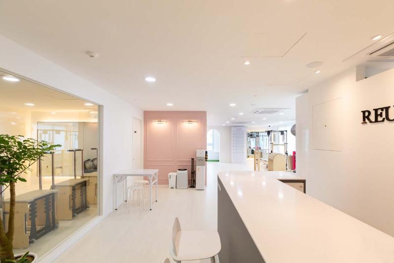 简约清新 40 坪瑜伽教室设计-4