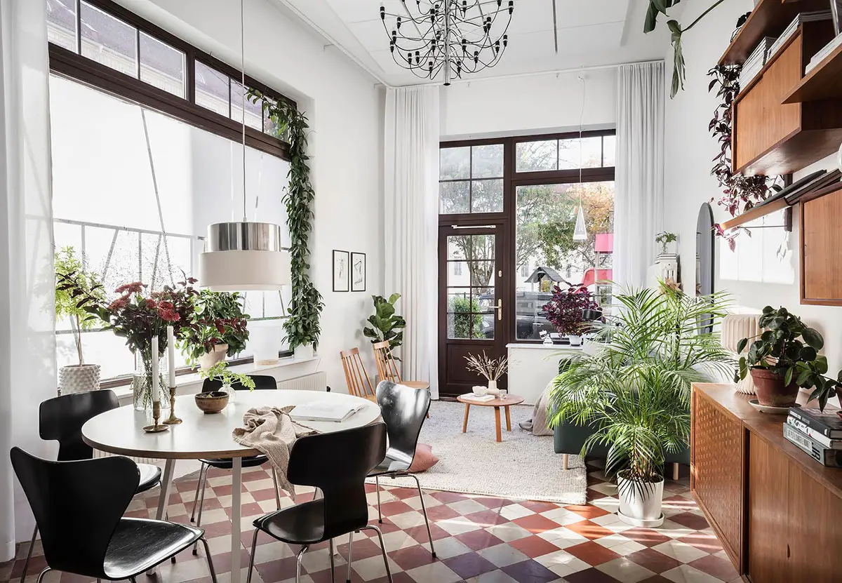 瑞典城市绿洲 | 红白格子地板的温馨公寓-1