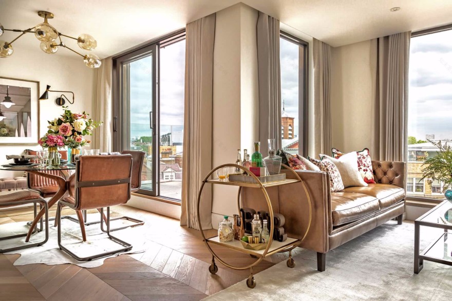 亚历克斯·詹姆斯-5