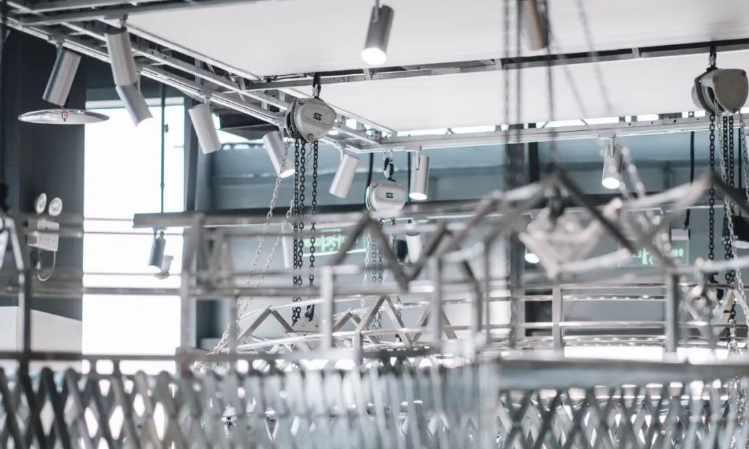 SOLESTAGE 运动潮牌深圳店设计丨中国深圳-6