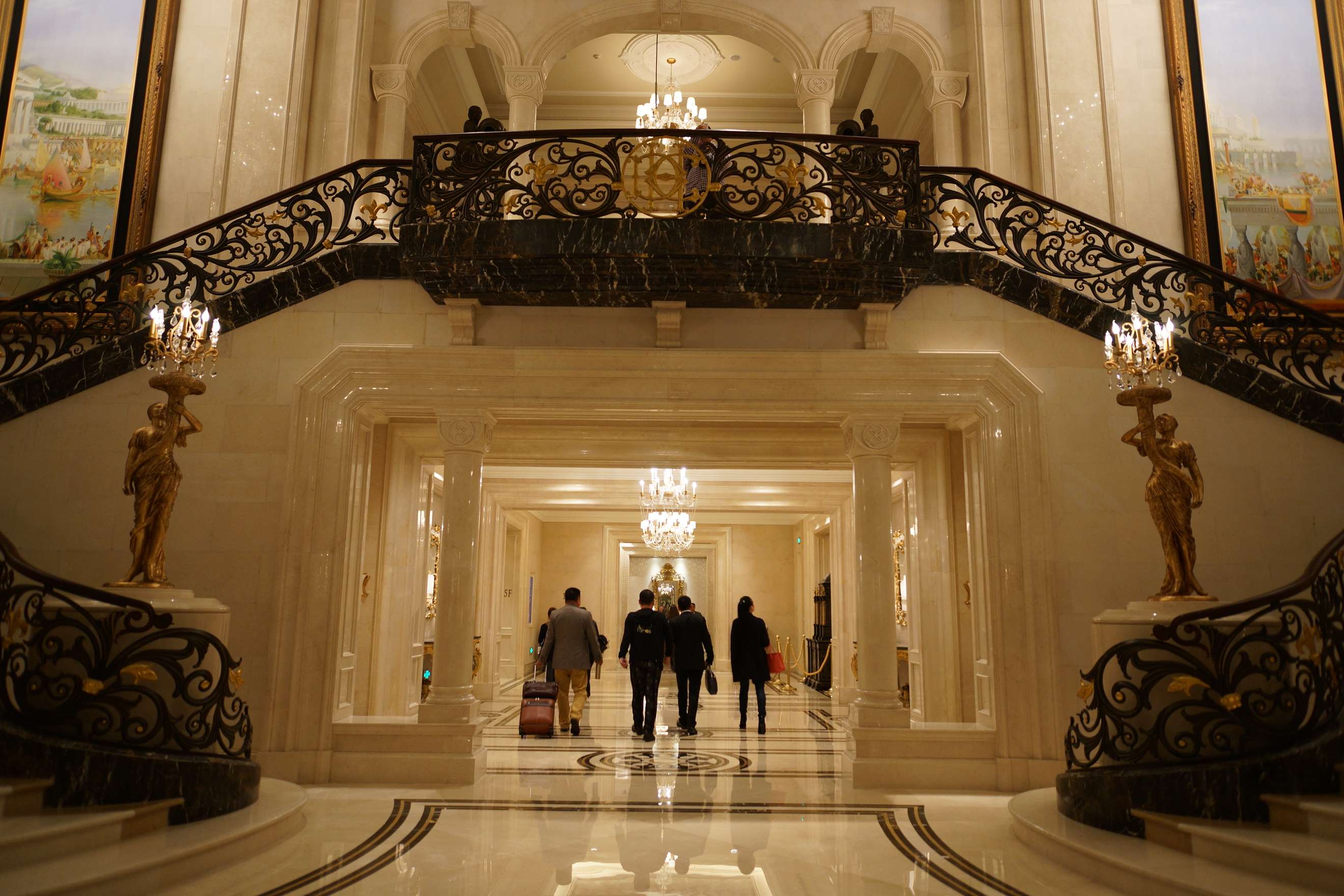 大连城堡酒店大堂区域照片-2-23