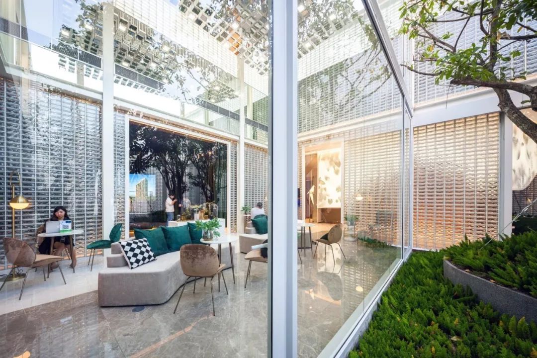 泰国玻璃打造的售楼中心-47