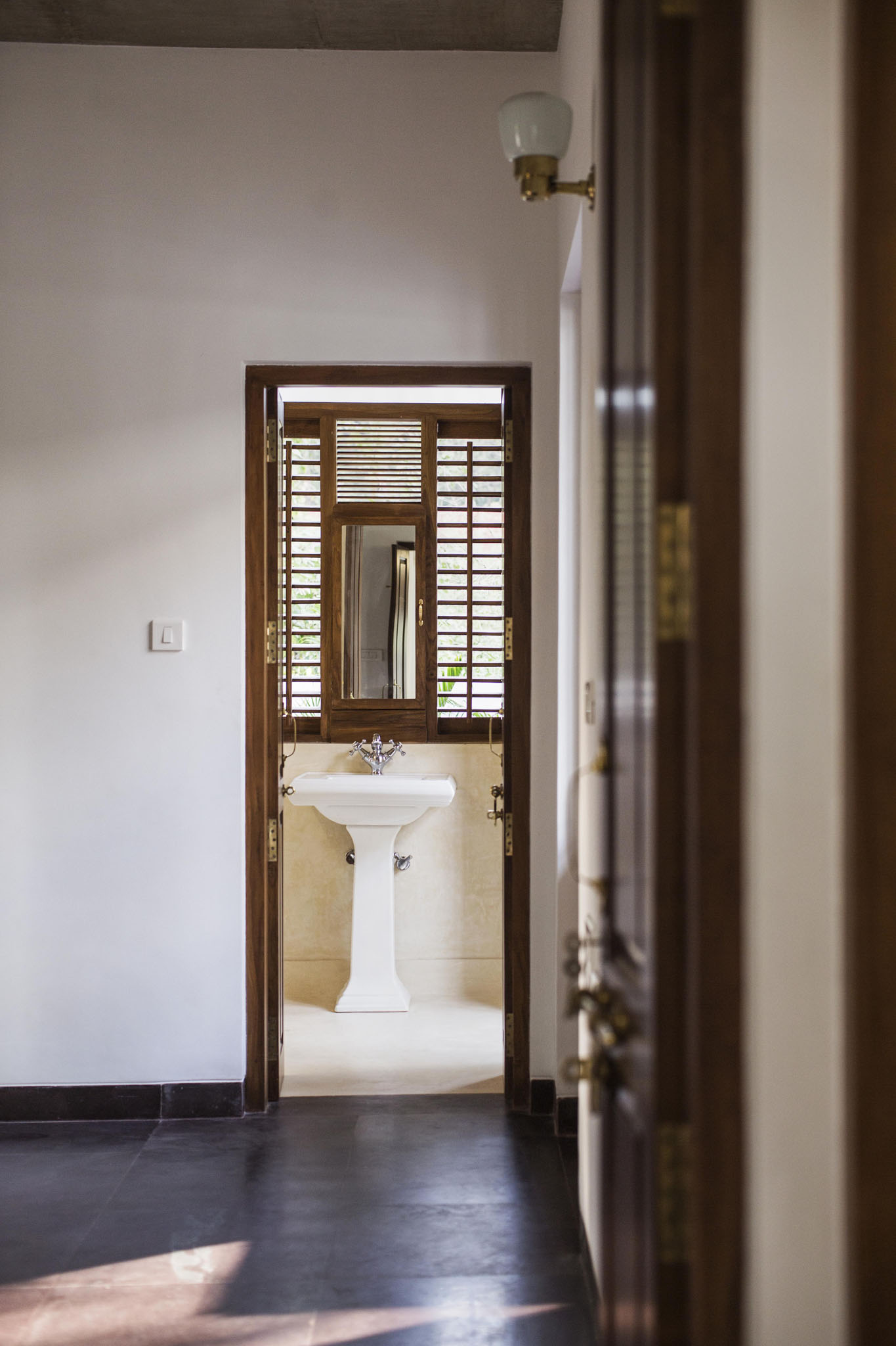 Discover ASSAGAO: A Unique House in Serene Goa-14