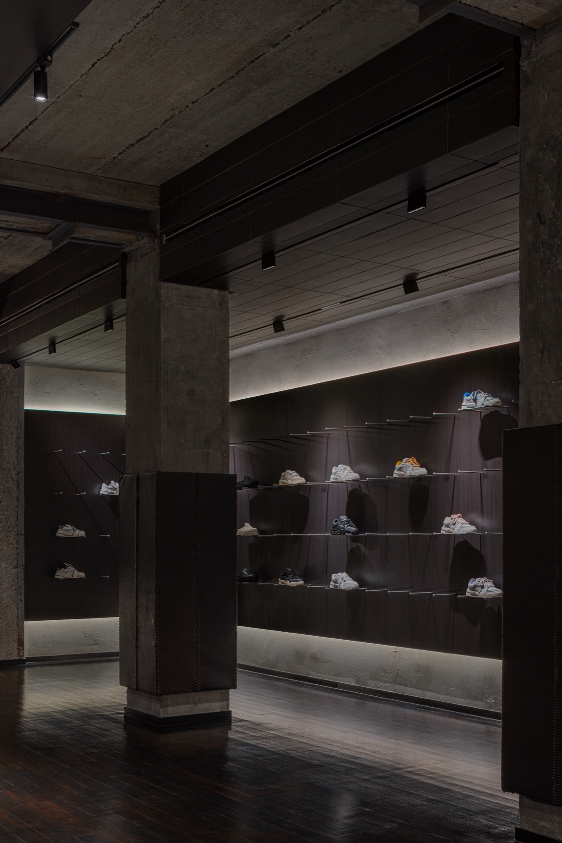 上海 The last Redemption 服装店丨中国上海丨直距设计-17