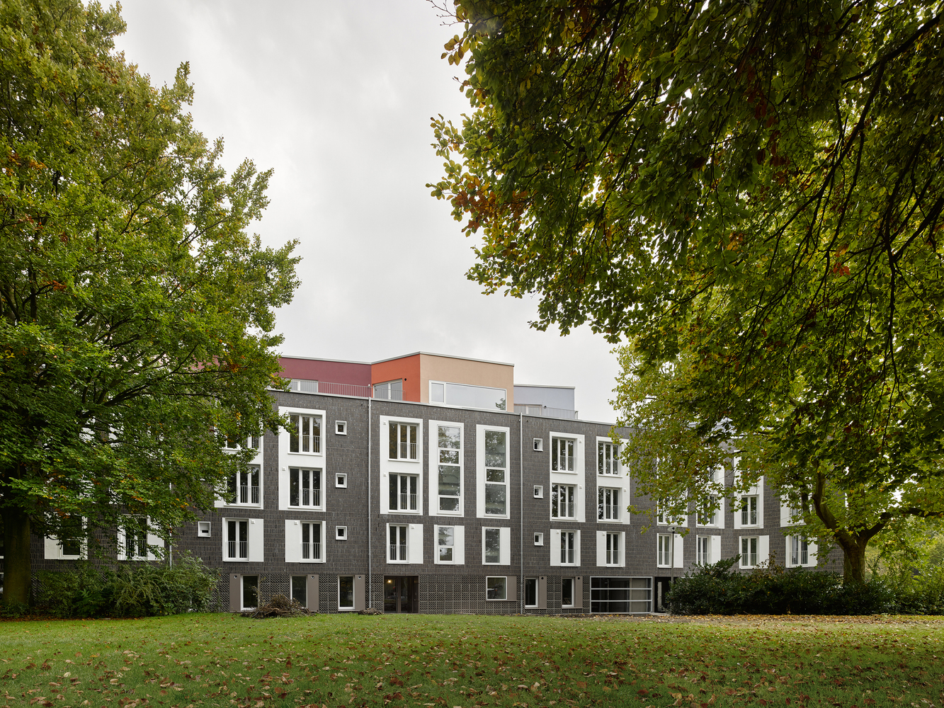 德国圣塞巴斯蒂安教堂改造的活力住宅与幼儿园-39