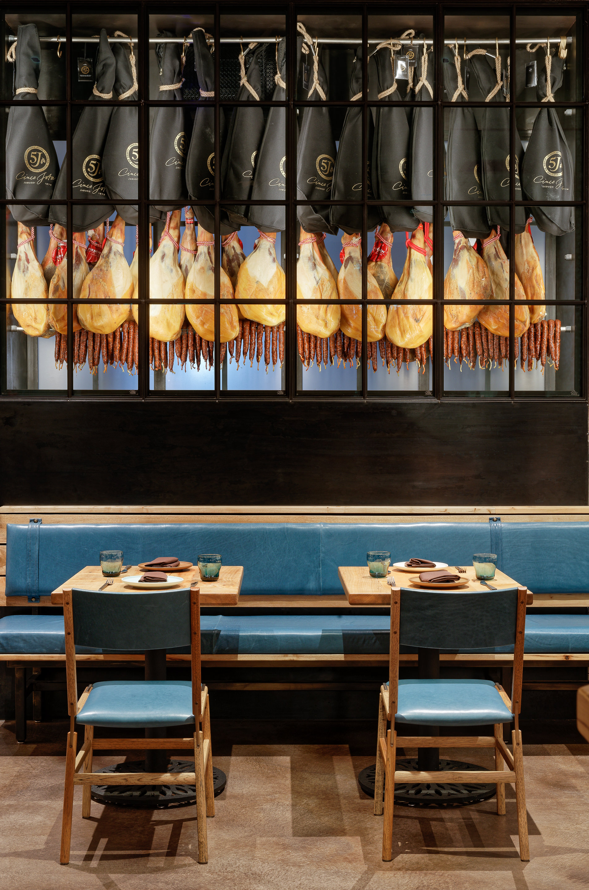 贝尔洛塔 · 餐饮空间新典范-16