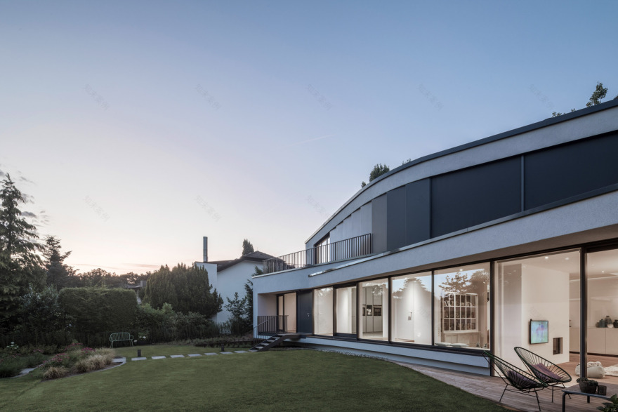 德国郊区现代住宅的生态与美学融合-49