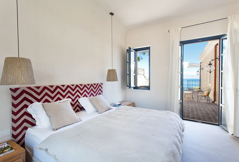 色彩斑斓的现代地中海风格 | 意大利陶尔米纳度假别墅-15