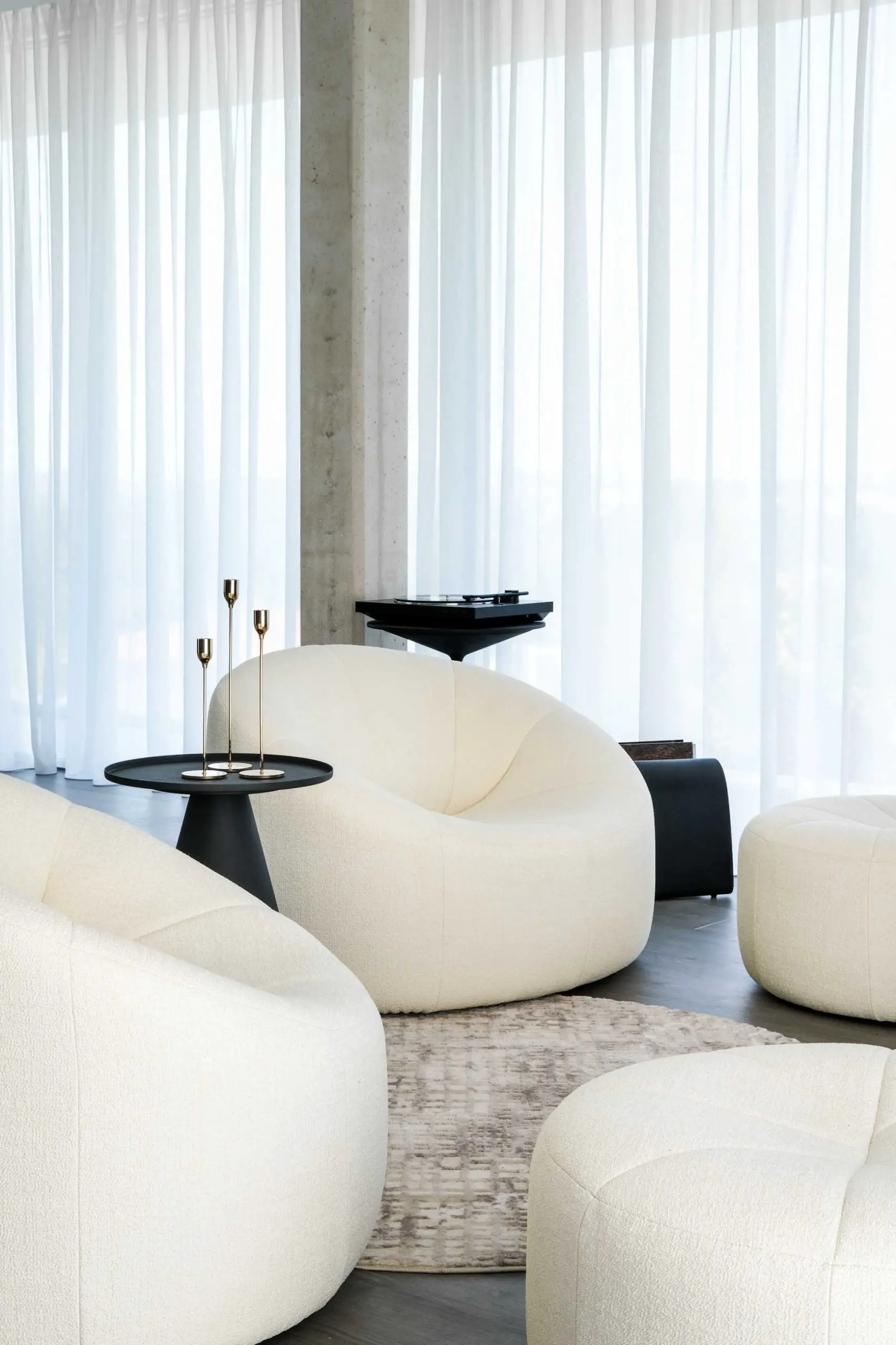 现代设计别墅 | 自然与艺术的完美融合-4