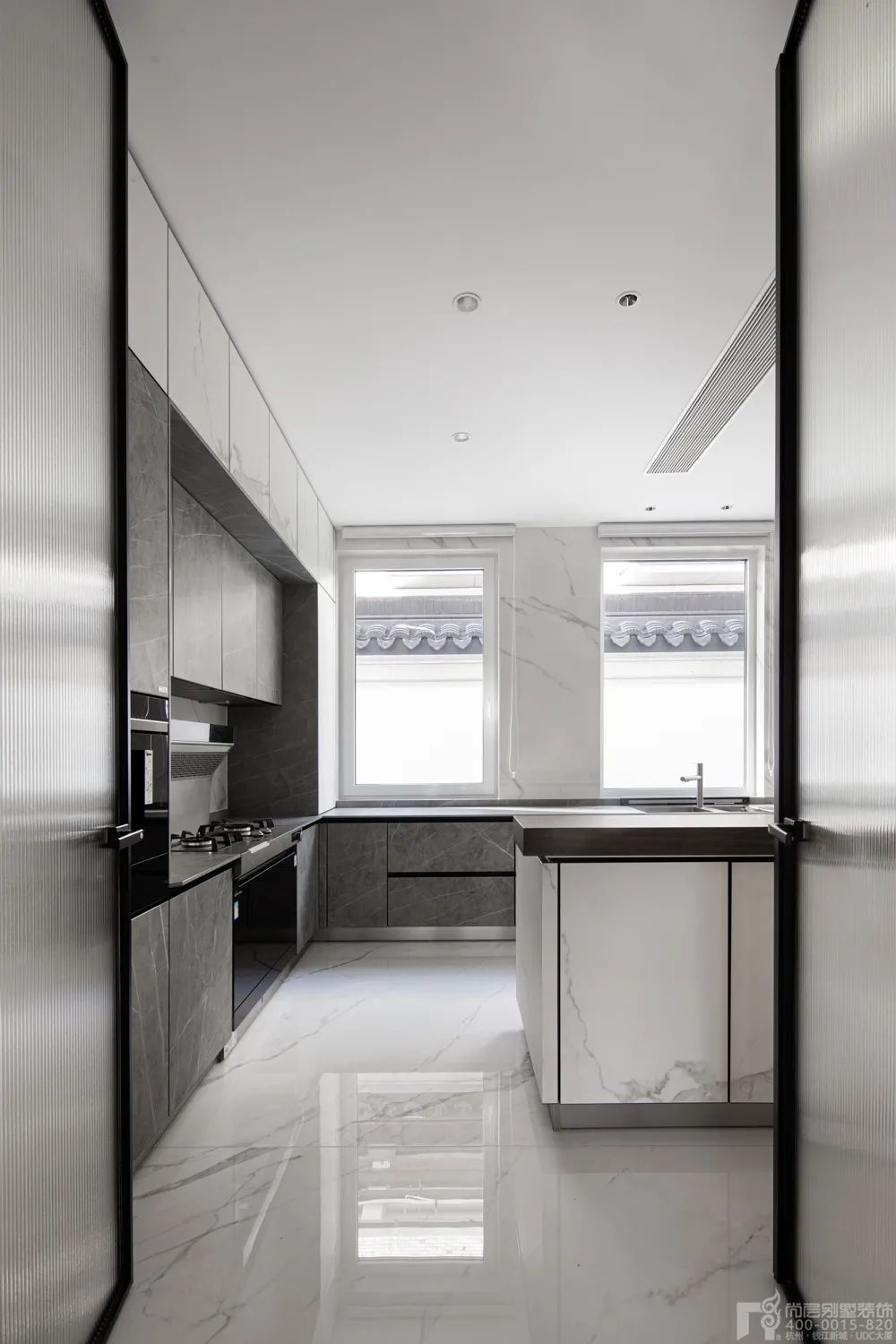 1250㎡现代奢华别墅设计丨尚层别墅装饰-37