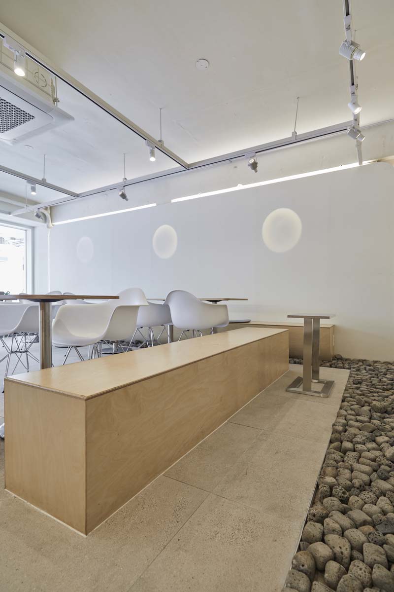 20 平米温馨甜品咖啡厅，打造温暖空间-16