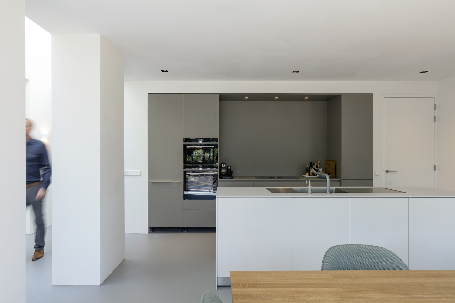 荷兰森林中的现代住宅-22