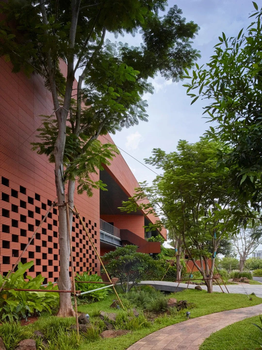 海南生态智慧新城数字市政厅 | 红土、梯田与可持续设计的融合-73