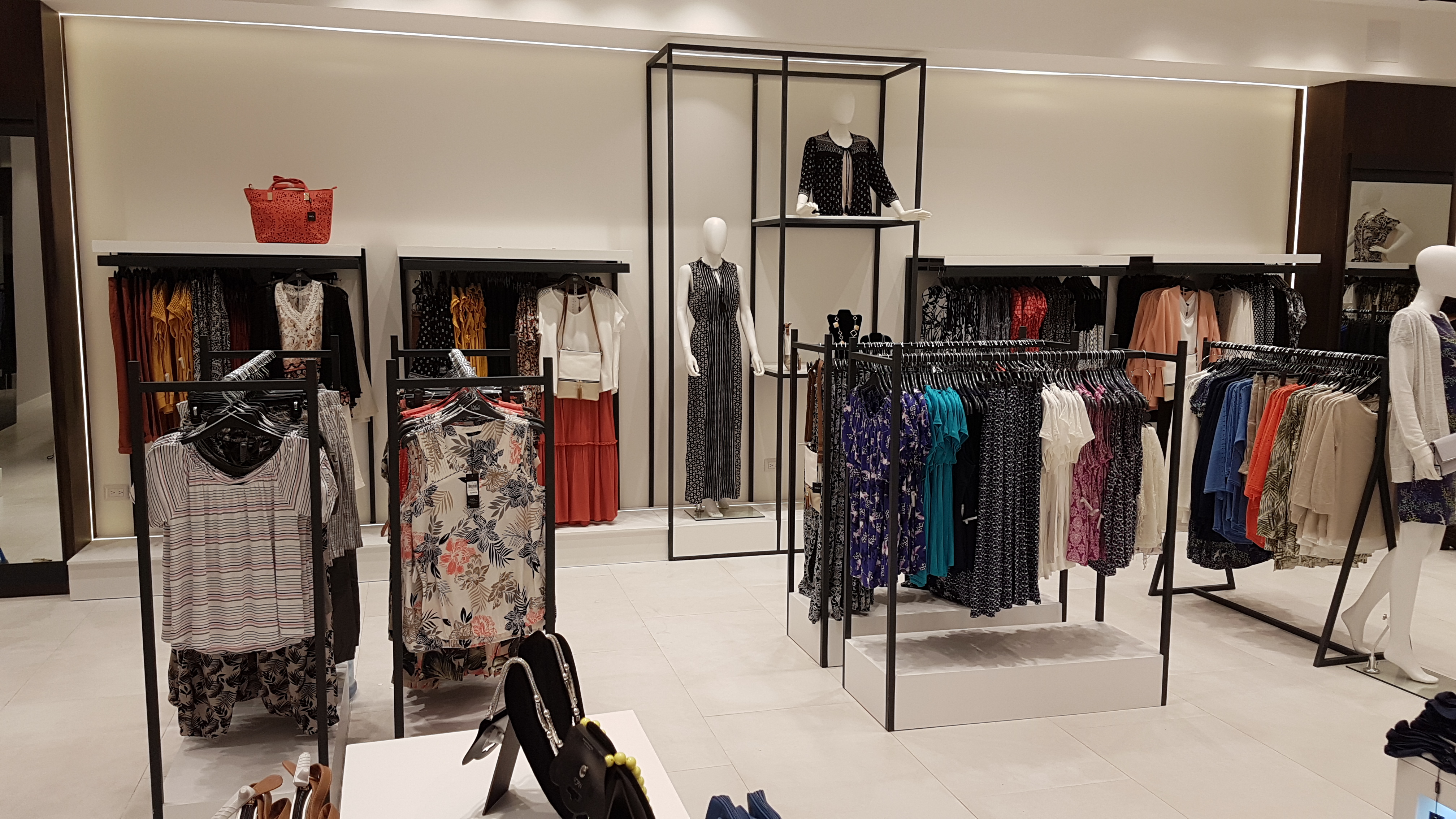 Guatemala M&Co 购物商场-15