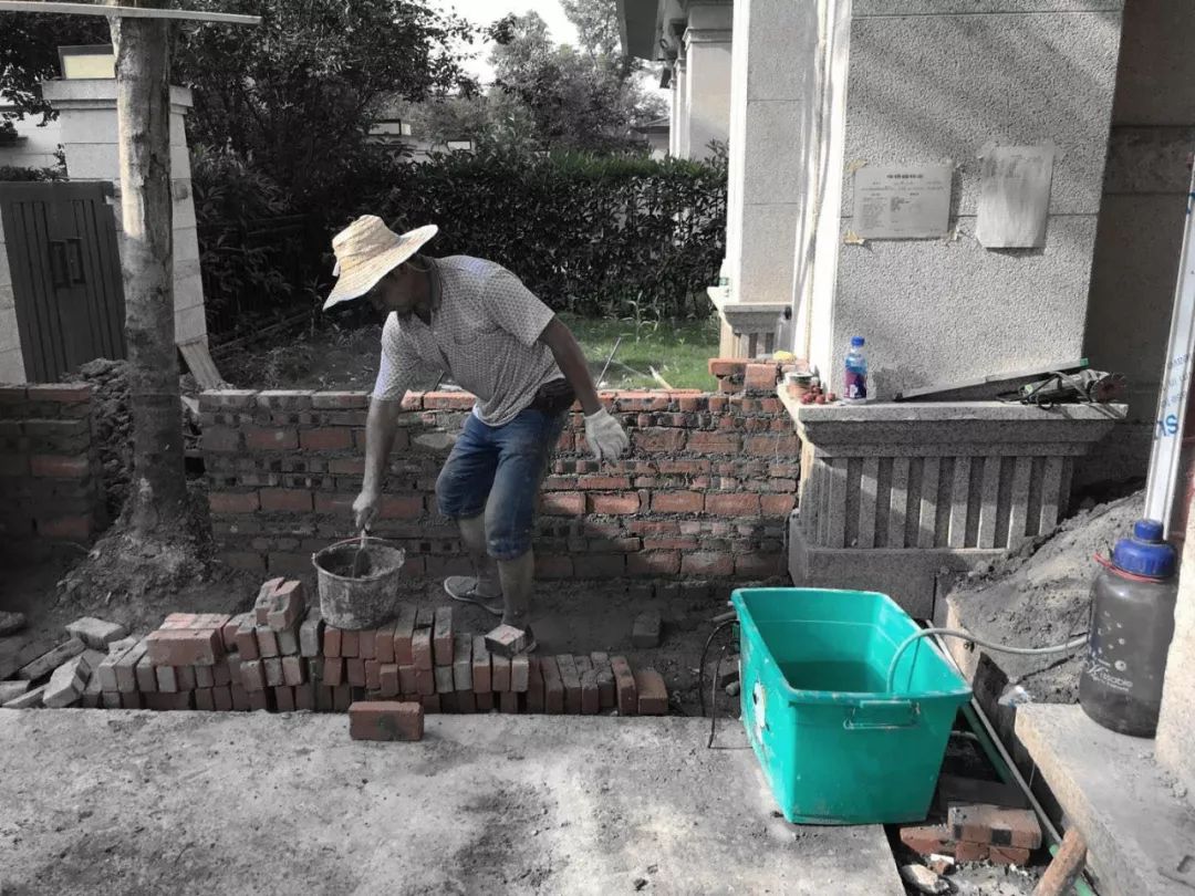 "黑白"庭院的淡雅艺术-15