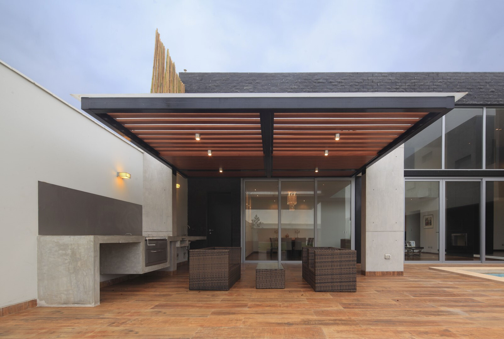 秘鲁利马中上层家庭别墅设计-10