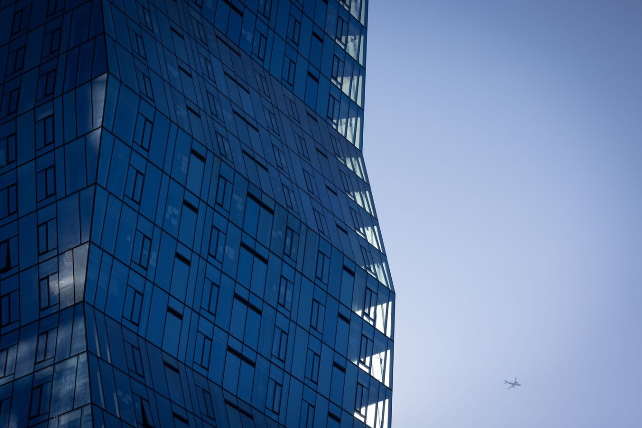 Skyglass Apartments 租赁住宅楼丨美国西雅图-11