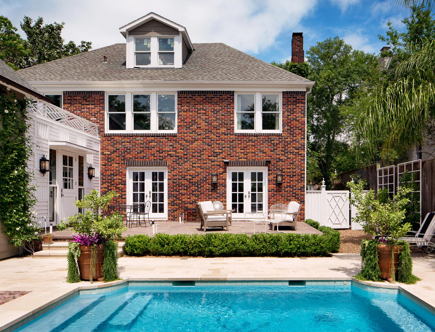 狄龙·凯尔建筑师打造的历史与现代交融的休斯顿住宅-11