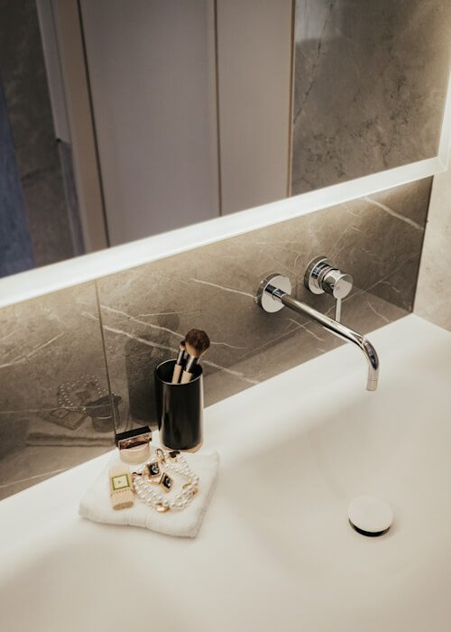 One Bathroom, Two Ways of Living: From Daily Routines to Weekend Retreats - Kallums Bathrooms-2