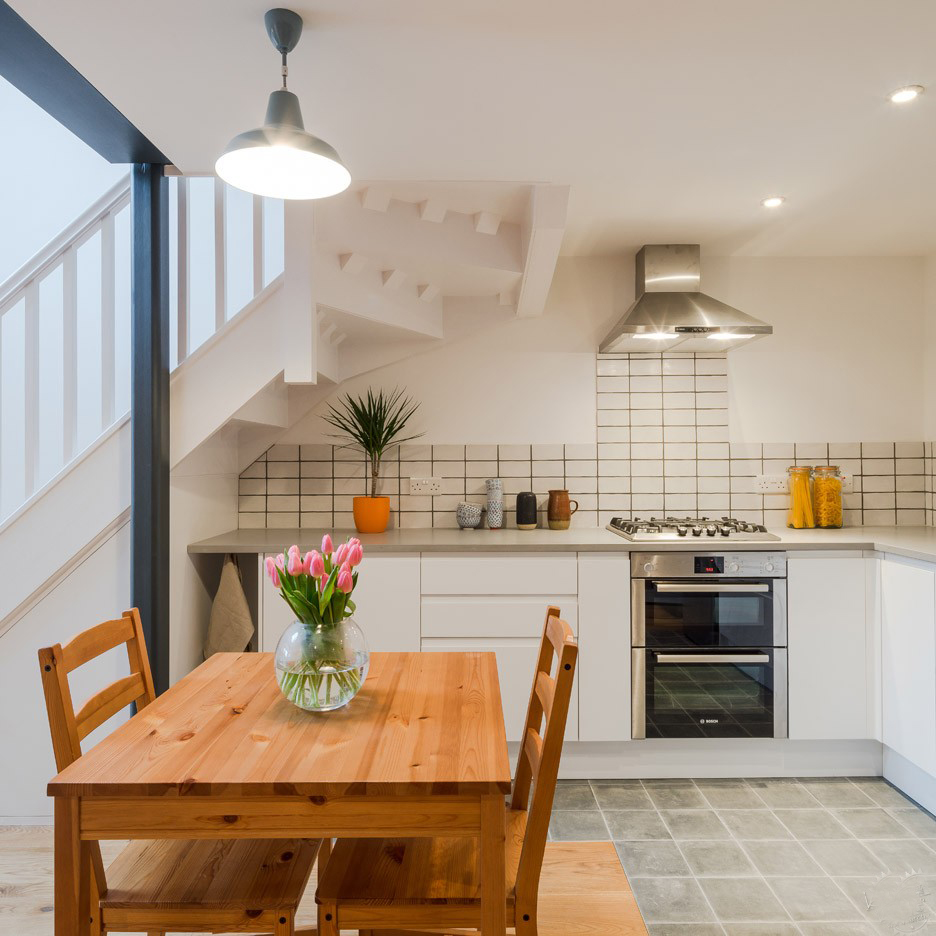 英国马厩变身的宜居工作室兼住宅-32