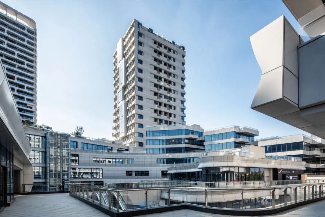 郑州瀚海·海尚广场 | 液态建筑理念，革新都市街市生活-19